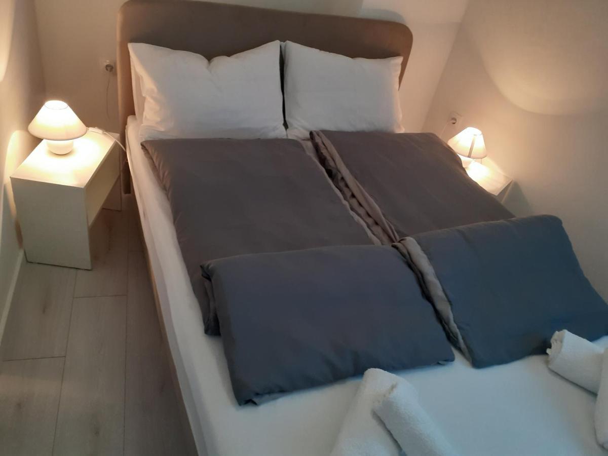 Studio Apartman Lorena Zadar Exterior foto